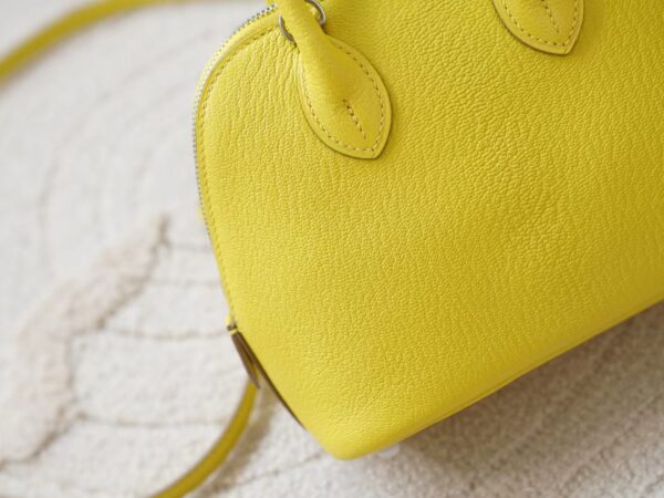 mmexport1721716506322 UK London Hermes 9R Lime Chevre Leather Mini Bolide 18CM Silver Hardware