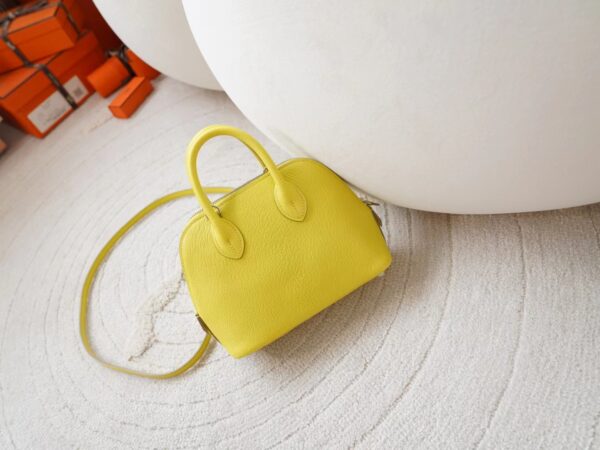 mmexport1721716516184 UK London Hermes 9R Lime Chevre Leather Mini Bolide 18CM Silver Hardware