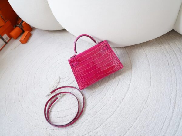 mmexport1721890623522 Korea Seoul Hermes Mini Kelly 19CM Shiny Alligator Crocodile 0D Rose Mexico Silver Hardware