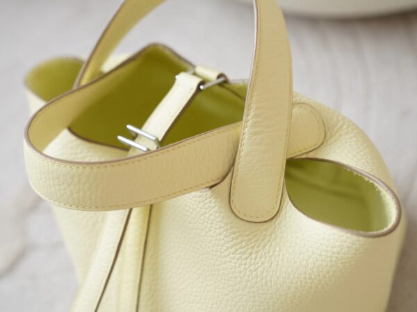 mmexport1721890750539 USA New York Hermes Picotin 18CM Clemence 0Y Lemoncello Silver Hardware