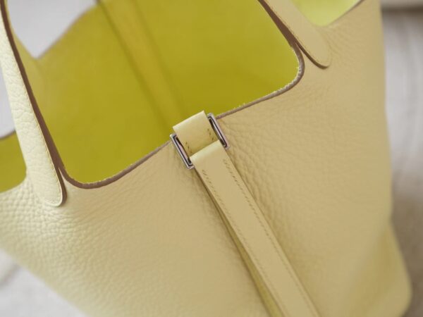 mmexport1721890752537 USA New York Hermes Picotin 18CM Clemence 0Y Lemoncello Silver Hardware