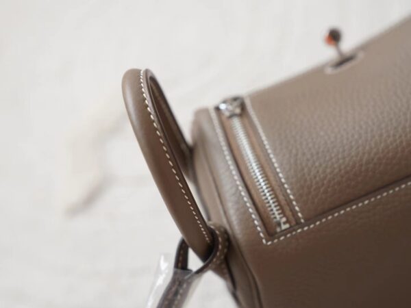 mmexport1721890878844 Russia Moscow Hermes Mini Lindy 19CM Clemence Leather 18 Etoupe Silver Hardware