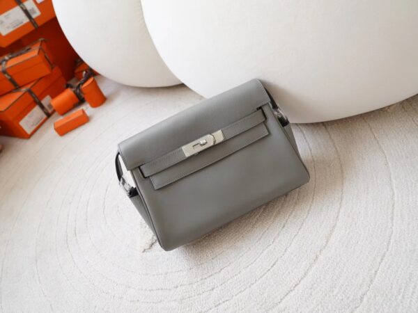 mmexport1721891965335-1 Kuwait Hermes Kelly Messenger 25CM Evercolor 0L Gris Meyer Silver Hardware