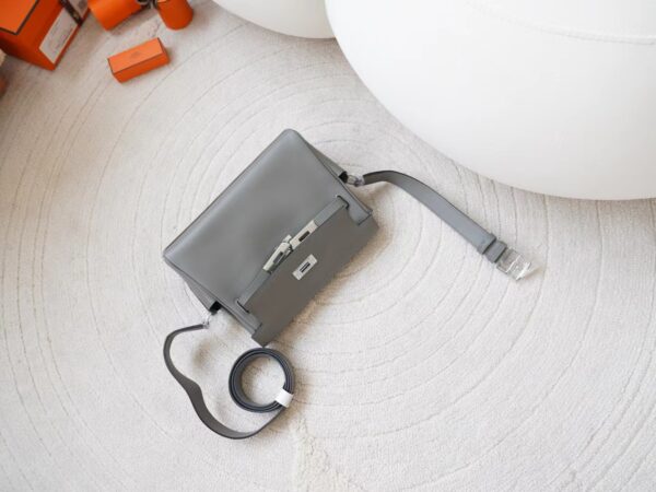 mmexport1721891980644 Kuwait Hermes Kelly Messenger 25CM Evercolor 0L Gris Meyer Silver Hardware