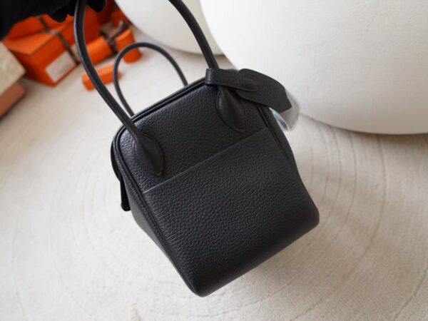 mmexport1722326043822 Indonesia Jakarta Hermes Lindy 26CM Clemence Leather 2Z Blue Nuit Silver Hardware
