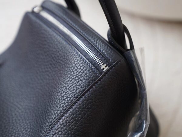 mmexport1722326045673 Indonesia Jakarta Hermes Lindy 26CM Clemence Leather 2Z Blue Nuit Silver Hardware