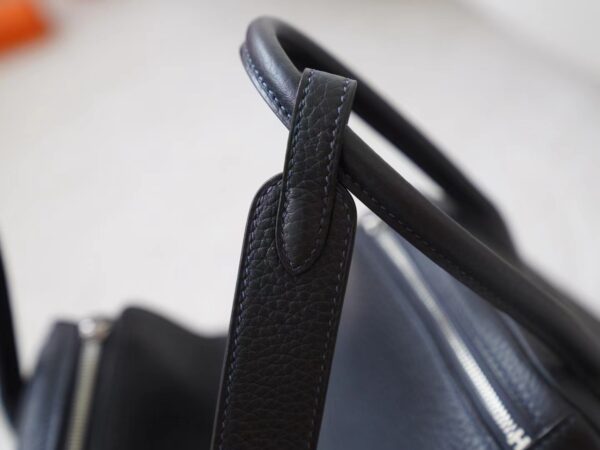 mmexport1722326051064 Indonesia Jakarta Hermes Lindy 26CM Clemence Leather 2Z Blue Nuit Silver Hardware