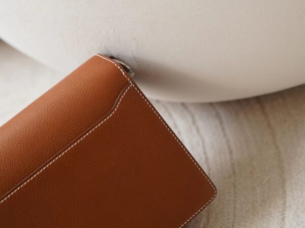 mmexport1722326103744 New Arrival Hermes Roulis Mini 19CM Fauve Barenia Faubourg Leather Silver Hardware