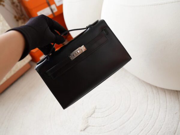 mmexport1722326162541 Saudi Arabia Riyadh Hermes Box Leather Kelly Pochette 22CM CK89 Noir Silver Hardware