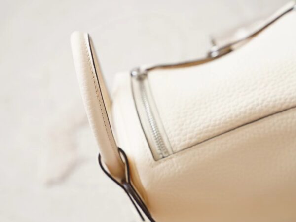 mmexport1722326244135 Hermes Bag Images Mini Lindy 19CM I2 Nata Clemence Leather Silver Hardware