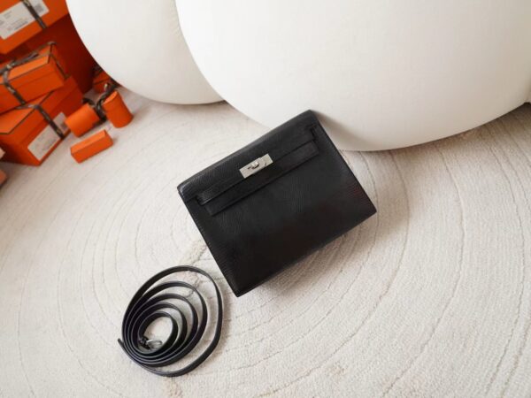mmexport1722326291301-1 USA New York Hermes Lizard Leather Kelly Danse 22CM 89 Noir Silver Hardware