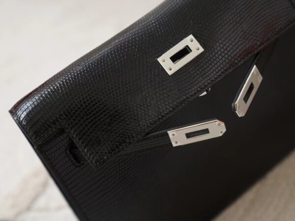 mmexport1722326304352 USA New York Hermes Lizard Leather Kelly Danse 22CM 89 Noir Silver Hardware