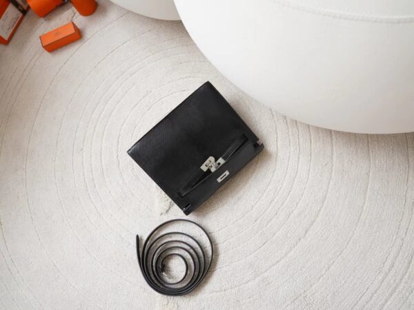 mmexport1722326306224 USA New York Hermes Lizard Leather Kelly Danse 22CM 89 Noir Silver Hardware