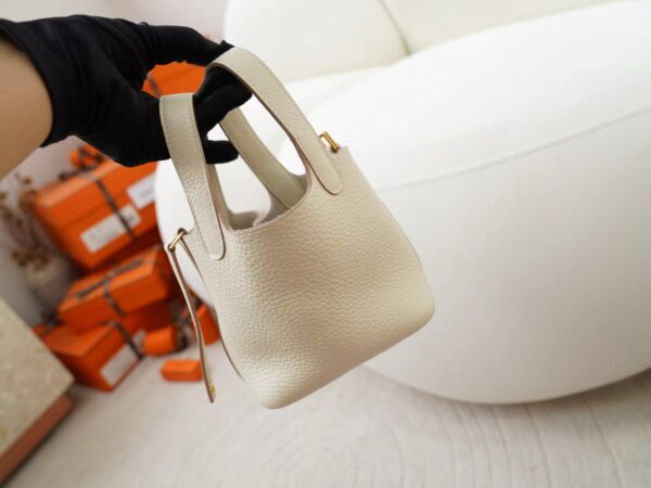 mmexport1722329817474 Russia Moscow Hermes Picotin Micro 14CM Clemence Leather I2 Nata Gold Hardware
