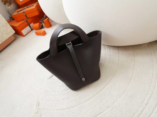 mmexport1722329877572 Canada Ottawa Hermes Picotin 18CM Clemence Leather 46 Ebene Silver Hardware