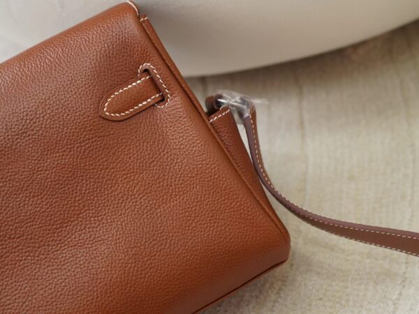 mmexport1722418272320 Full Handmade Hermes Kelly Messenger 25CM 37 Gold Barenia Leather Silver Hardware