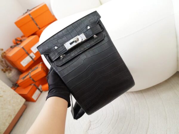 mmexport1722418428237 UAE Dubai Hermes Hac A Dos Backpack Matte Niloticus Crocodile 89 Noir Silver Hardware