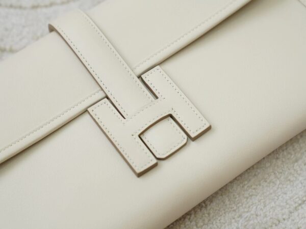 mmexport1722590363631 Hermes Swift Leather Jige Elan Clutch 10 Craie Women’s Clutch Bag