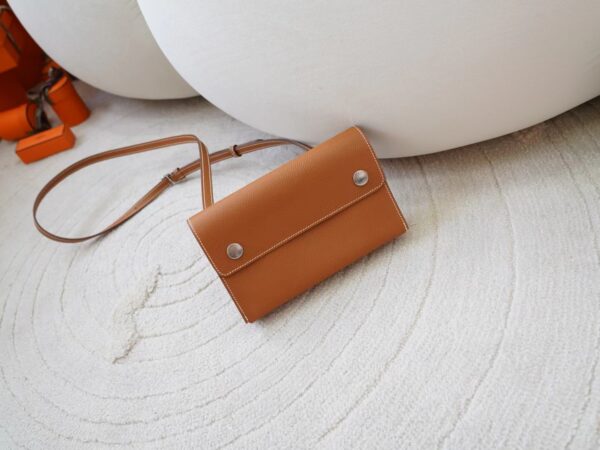mmexport1722667222255-1-1 Canada Toronto Hermes Snap Wallet 37 Gold Epsom Leather Silver Hardware