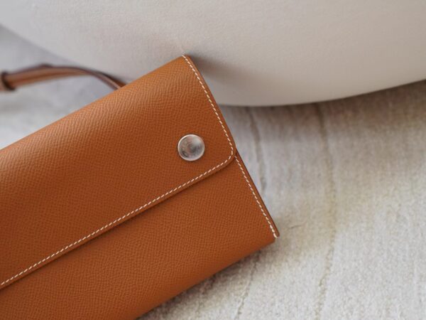 mmexport1722667233083 Canada Toronto Hermes Snap Wallet 37 Gold Epsom Leather Silver Hardware