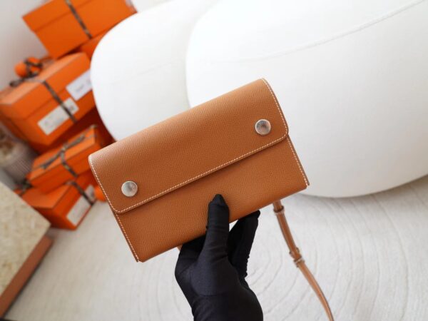mmexport1722667242752 Canada Toronto Hermes Snap Wallet 37 Gold Epsom Leather Silver Hardware