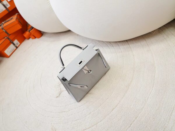 mmexport1725518211103 DDMode Hermes Mini Kelly 19CM Epsom Leather 4Z Gris Mouette Silver Hardware