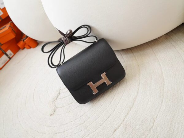 mmexport1725518271333-1 UK London Hermes Constance 19CM With Mirror CK89 Noir Epsom Silver Hardware