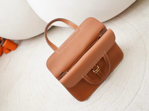 mmexport1725856758154 UK London Hermes CC37 Gold Barenia Faubourg Halzan Mini 22CM Gold Hardware