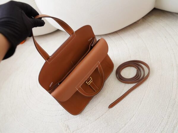 mmexport1725856766089 UK London Hermes CC37 Gold Barenia Faubourg Halzan Mini 22CM Gold Hardware