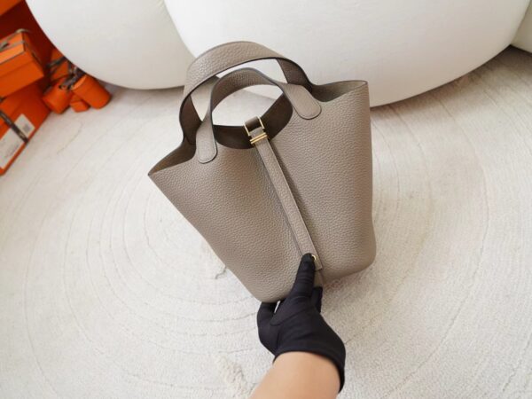 mmexport1725856811604 Hermes Bag Price Picotin 18CM Clemence Leather 8Q Beige Marfa Gold Hardware