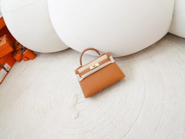 mmexport1726036799059-1 Australia Sydney Hermes CC37 Gold Mini Kelly 19CM Epsom Leather Gold Hardware