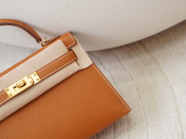 mmexport1726036800855 Australia Sydney Hermes CC37 Gold Mini Kelly 19CM Epsom Leather Gold Hardware