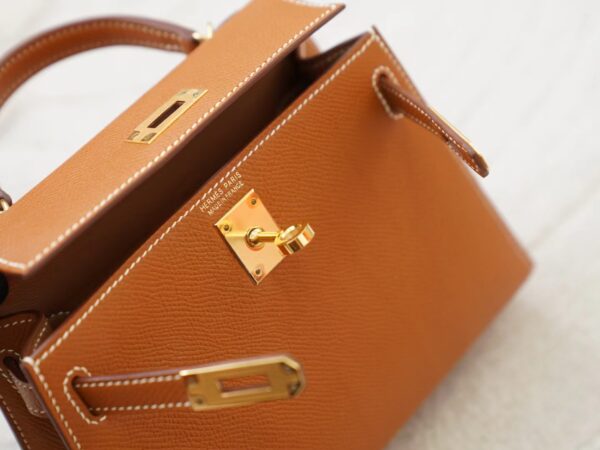 mmexport1726036819873 Australia Sydney Hermes CC37 Gold Mini Kelly 19CM Epsom Leather Gold Hardware