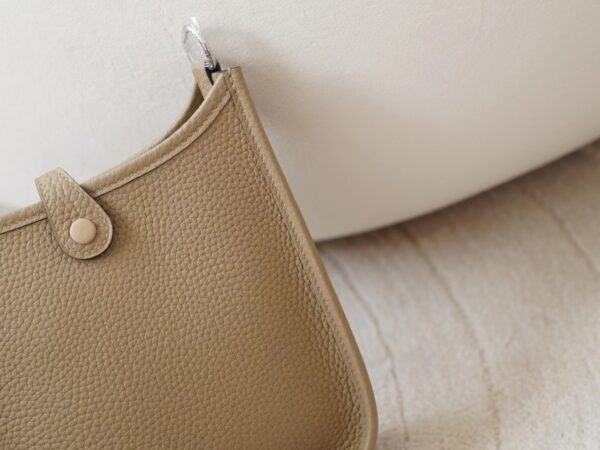 mmexport1726210271359 Hermes Bag Price Mini Evelyne 16CM Clemence Leather D0 Beige De Weimer Silver Hardware