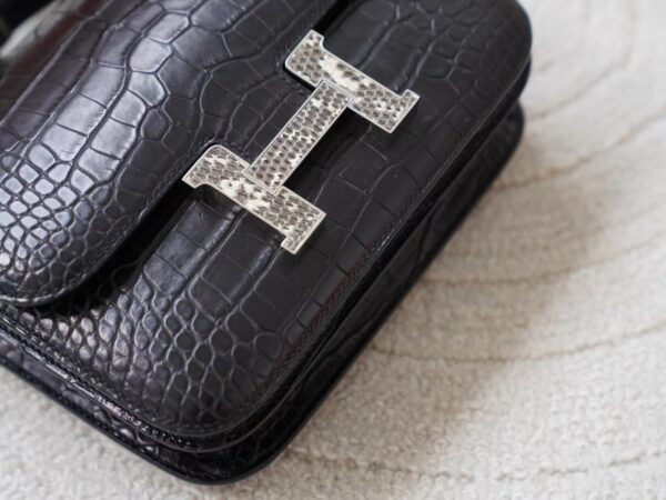 mmexport1726210441222 God Factory Bags Bags Hermes Matte Alligator Crocodile Constance 19CM 89 Noir Lizard Buckle
