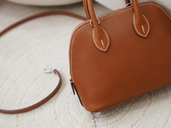 mmexport1726298945415 UK London Hermes Mini Bolide 18CM CK37 Gold Barenia Leather Silver Hardware