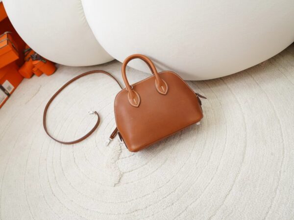 mmexport1726298958511 UK London Hermes Mini Bolide 18CM CK37 Gold Barenia Leather Silver Hardware