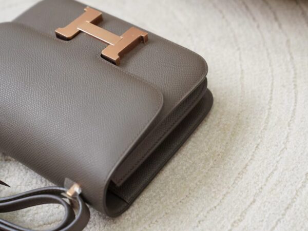 mmexport1726299002610 Hermes Bag Images Constance 19CM Epsom Leather 8F Etain Rose Gold Hardware