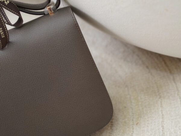 mmexport1726299006159 Hermes Bag Images Constance 19CM Epsom Leather 8F Etain Rose Gold Hardware