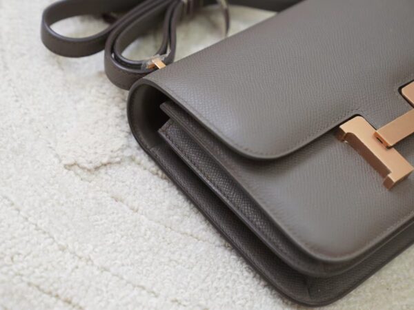 mmexport1726299012028 Hermes Bag Images Constance 19CM Epsom Leather 8F Etain Rose Gold Hardware