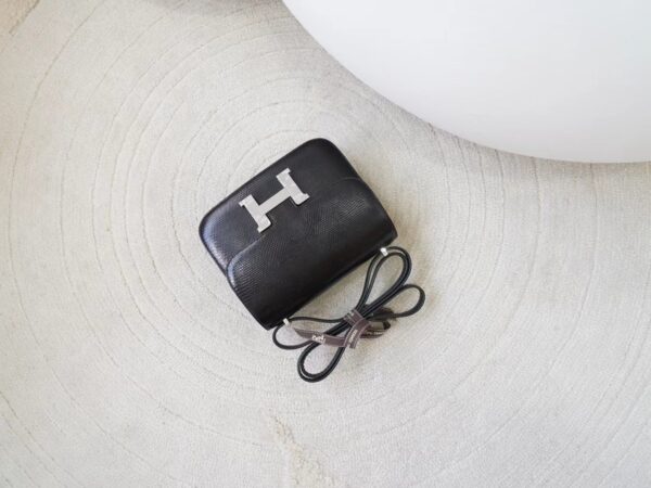 mmexport1726299176386 UAE Dubai Hermes Lizard Leather Constance 19CM CK89 Noir Silver Hardware