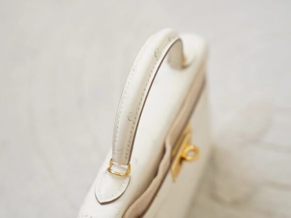 mmexport1726644752817 Hermes Bag Images KK Ostrich Mini Kelly 19CM 8L Beton Gold Hardware