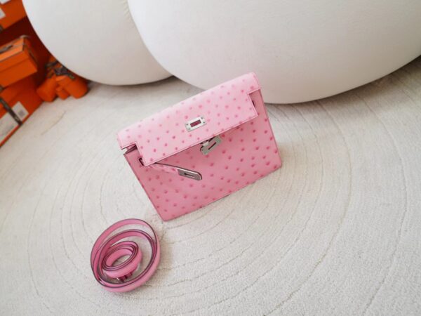 mmexport1726644861543 Hermes Bag Images Kelly Danse 22CM KK Ostrich Leather L4 Rose Bubble Silver Hardware