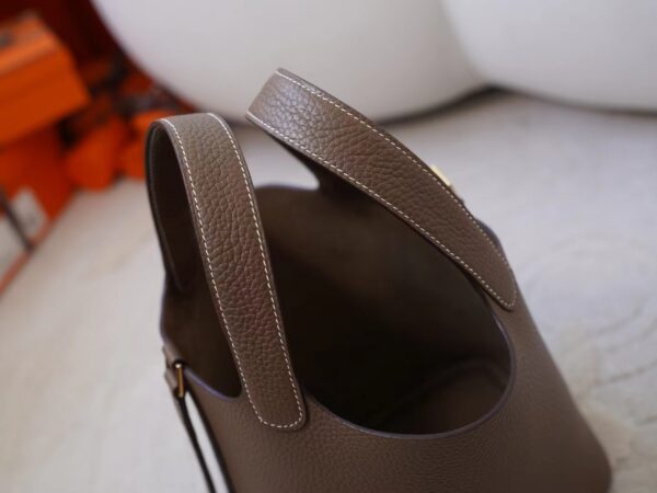 mmexport1726734970358 UAE Dubai Hermes Picotin 18CM Bag Clemence Leather CC18 Etoupe Grey Gold Hardware