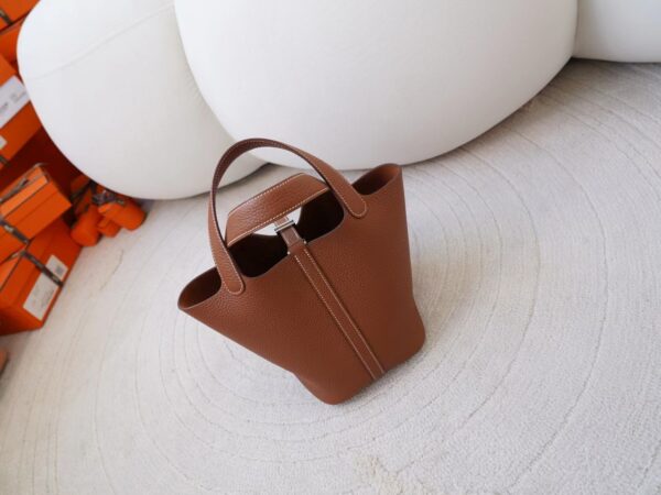 mmexport1726735195647 Hermes Bag Images Clemence Leather CK37 Gold Picotin 18CM Silver Hardware
