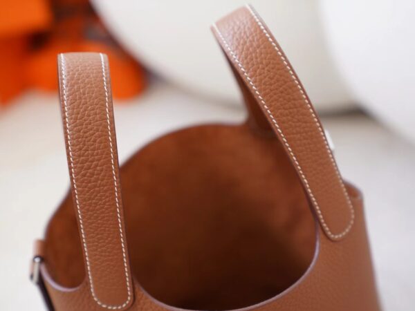 mmexport1726735210020 Hermes Bag Images Clemence Leather CK37 Gold Picotin 18CM Silver Hardware