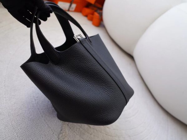 mmexport1726735238685 Russia Moscow Hermes Picotin 18CM Clemence Leather CK89 Noir Silver Hardware