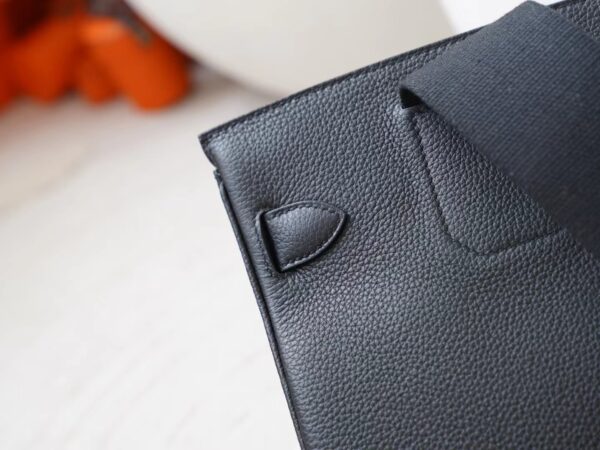 mmexport1727074599154 UK London Hermes Hac A Dos Togo 89 Noir / Blue France Silver Hardware