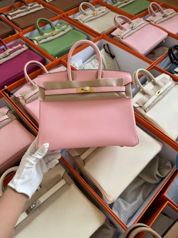 mmexport1729502631040-1 Russia Moscow Hermes Swift Leather Birkin 25CM 3Q Rose Sakura Gold Hardware