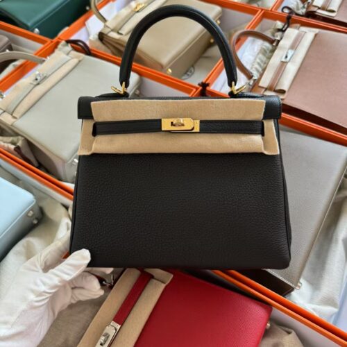 Hermes Kelly 25 Bag Images CC89 Noir Togo Leather Gold Hardware